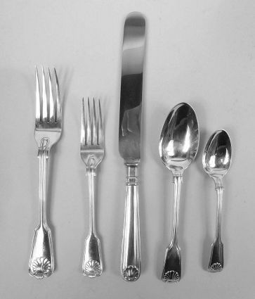 James Robinson Fiddle, Thread & Shell Dinner & Lunch Set for 12